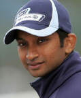 Karthikeyan eyes Spyker seat